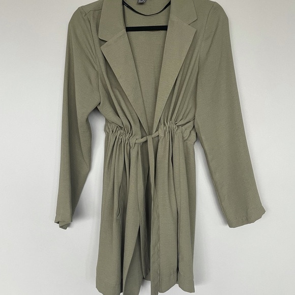 Olive green light weight cardigan style jacket - Picture 2 of 3